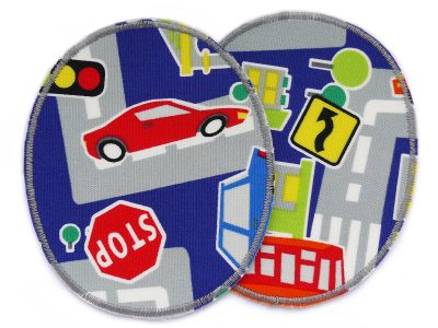 2 XL Knieflicken Autos und Verkehr aus grauem Baumwollcanvas mit buntem Stadtverkehr-Allover, jeweils 10 x 12 cm, XL Bügelflicken für Kinderhosen Unikat handmade Berlin