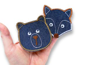 Bär und Fuchs Jeanspatches auf Hand – Bärenkopf und Fuchskopf auf dunkelblauem Jeansstoff, 8 x 7,5 cm, Tier-Aufnäher für Kinderhosen handmade Berlin Piratenbande