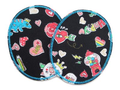 Zwei Glitzer-Sweets-Bügelflicken schwarz 8 x 10 cm aus Canvas, buntes Candy-Allover Süßigkeiten und Herzen, Knieflicken Unikat handmade Berlin Piratenbande