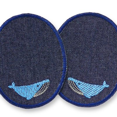 2 Wal-Knieflicken aus dunkelblauem Jeansstoff mit gesticktem hellblauem Buckelwal, jeweils 8 x 10 cm, ovale Jeansflicken für Kinderhosen maritim handmade Berlin