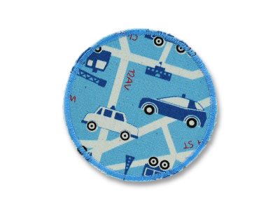 Hosenflicken Autos hellblau Ø 8 cm aus hellblauem Baumwollcanvas mit Feuerwehr Bagger Bussen Lastern und Autos Allover, Fahrzeug-Bügelflicken Unikat handmade Berlin