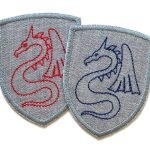 Drachen Wappen Patch Bügelbild, 2 Farben, 5,5 x 7 cm