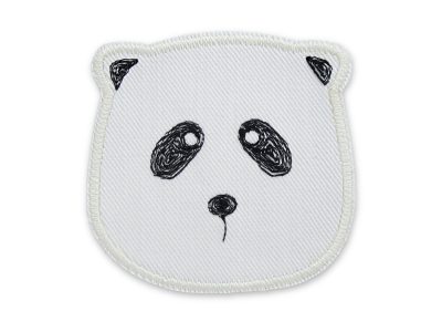 Pandabär Bügelflicken aus weißem Jeansstoff mit einzelnem gestickten Pandabären schwarz-weiß, 8 x 8 cm, Panda-Aufnäher zum Aufbügeln handmade Berlin