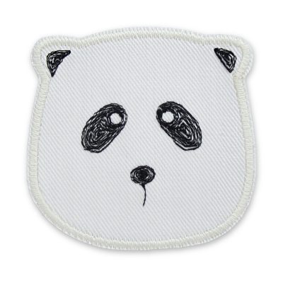 Pandabär Bügelflicken aus weißem Jeansstoff mit einzelnem gestickten Pandabären schwarz-weiß, 8 x 8 cm, Panda-Aufnäher zum Aufbügeln handmade Berlin
