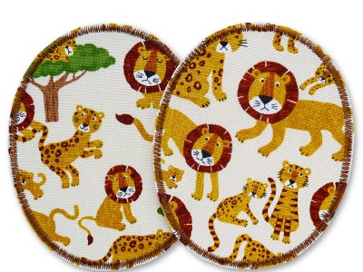 2 Löwe-und-Tiger-Knieflicken aus heller Baumwollstoff mit buntem Safari-Allover-Muster, jeweils 8 x 10 cm, ovale Bügelflicken für Kinderhosen Unikat handmade Berlin