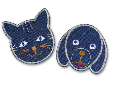 Hund und Katze Jeans-Patches in 2 Varianten – gestickter Katzenkopf mit Schnurrhaaren und Hundekopf mit langen Ohren auf dunkelblauem Jeansstoff, 8 x 7,5 cm, Bügelflicken handmade Berlin