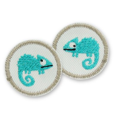 2 Chamäleon Patches Ø 4 cm aus weißem Jeansstoff mit gesticktem türkisfarbenen Chamäleon, Chamäleon Mini-Bügelflicken handmade Berlin