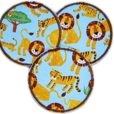 Safari-Tiere Bügelflicken mit Löwen und Tiger, hellblauer Baumwoll-Hosenflicken Ø 8 cm, runder Safari-Aufnäher handmade Berlin