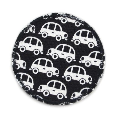 Runder Hosenflicken aus schwarzem Baumwollcanvas mit weißen Oldtimer-Autos, ø 7 cm, zum Aufbügeln auf Kinderhosen, handmade Berlin