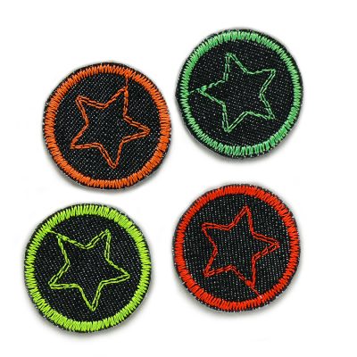 4 runde Bügelpatches aus Jeansstoff mit gesticktem Stern, schwarz-neon, 3 cm, Mini Stern Aufnäher zum aufbügeln