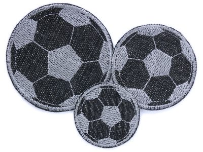 Set Fußball Jeansflicken schwarz, Fußball Aufnäher in 3 Größen, Bügelflicken Kinder – 3er Set grau gestickter Fußball auf schwarzem Jeansstoff Ø 4,5 cm 6 cm 7,5 cm, Bügelflicken handmade Berlin