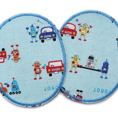 2 Roboter-Knieflicken aus hellblauem Baumwollcanvas mit bunten Robotern und Autos Allover, jeweils 8 x 10 cm, Bügelflicken für Kinderhosen Unikat handmade Berlin