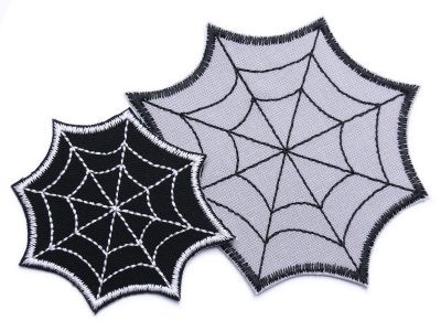 Spinnennetz Bügelbild in 2 Varianten: schwarzes Spinnennetz 6 x 6 cm und graues Spinnennetz 9 x 9 cm aus Baumwollstoff, gestickter Spinnennetz-Aufnäher zum Aufbügeln handmade Berlin