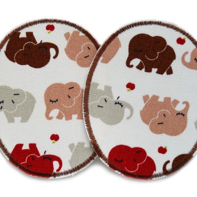 2 Elefanten-Knieflicken aus hellem Baumwollcanvas mit kleinen Elefanten in Braun Grau Lachsfarben und Weinrot, jeweils 8 x 10 cm, ovale Bügelflicken für Kinderhosen handmade Berlin