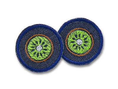 2 Kiwi Mini Patches aus dunkelblauem Jeansstoff zum aufbügeln, Mini Jeansflicken mit aufgestickter grüner Kiwi – 2 Kiwi Mini-Patches Ø 4 cm grüne Kiwi-Scheiben auf dunkelblauem Jeans, Bügelflicken handmade Berlin