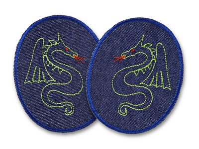 2 Drachen-Knieflicken aus dunkelblauem Jeansstoff mit aufgestickten grünen Drachen, jeweils 8 x 10 cm, ovale Bügelflicken für Kinderhosen handmade Berlin