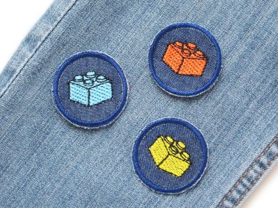 Set Baustein Mini Patches Ø 4 cm in 5 Farben auf Jeansstoff, Mini-Bügelflicken handmade Berlin