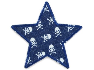 Stern Totenköpfe Jeansflicken dunkelblau, 10 x 10 cm, dunkelblauer Jeansstoff mit hellen Totenköpfen Allover, Stern-Bügelflicken Piraten für Kinderhosen handmade Berlin