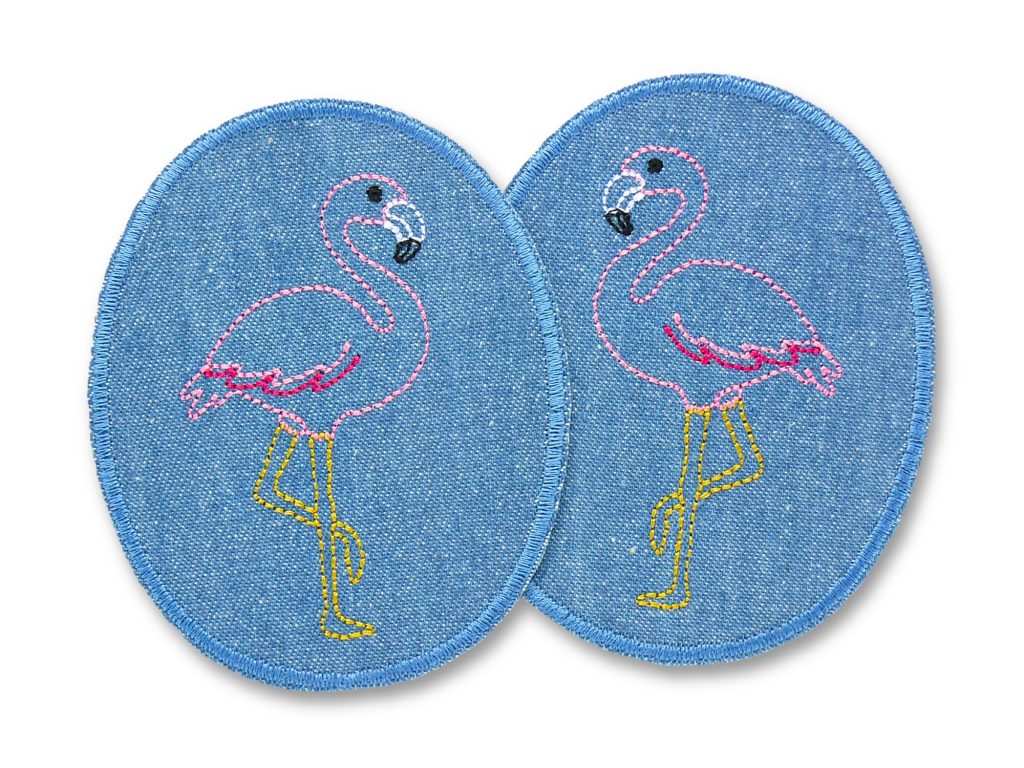 2 Flamingo Knieflicken 8 x 10 cm aus mittelblauem Jeansstoff mit rosa gestickten Flamingos, ovale Bügelflicken für Kinderhosen handmade Berlin