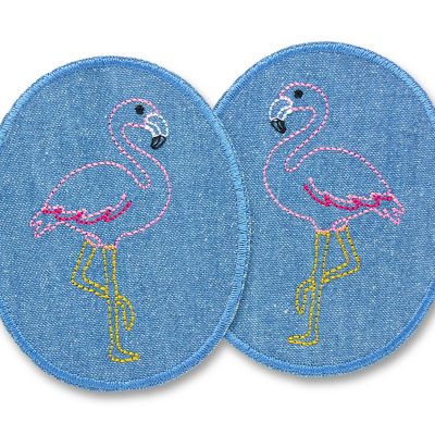 2 Flamingo Knieflicken 8 x 10 cm aus mittelblauem Jeansstoff mit rosa gestickten Flamingos, ovale Bügelflicken für Kinderhosen handmade Berlin
