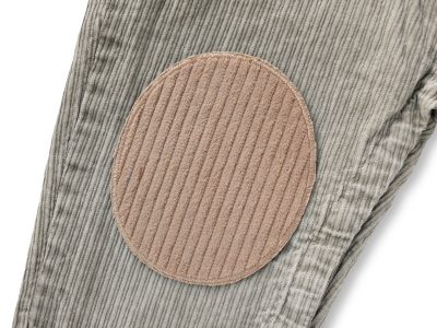 Ovaler XL-Knieflicken aus hellbraunem Baumwollcord (Breitcord), 10 x 12 cm, Cord-Bügelflicken für Cordhosen Kinderhosen und Erwachsenenhosen handmade Berlin