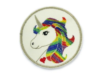 Einhorn Bügelflicken aus cremefarbenem Baumwollcanvas mit gestickter Regenbogen-Mähne, Ø 8 cm, Einhorn-Aufnäher zum Aufbügeln auf Hosen Jacken und Schulranzen handmade Berlin