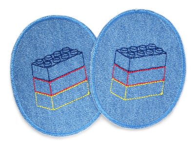 2 ovale Knieflicken aus mittelblauem Jeansstoff mit gestickten Bausteinen in Dunkelblau Rot und Gelb, 8 x 10 cm, Bügelflicken für Kinderhosen Lego-Fans handmade Berlin