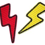 Blitz Pfeil Patch retro, 2 Farben, 7 x 3 cm, Flash Bügelbild