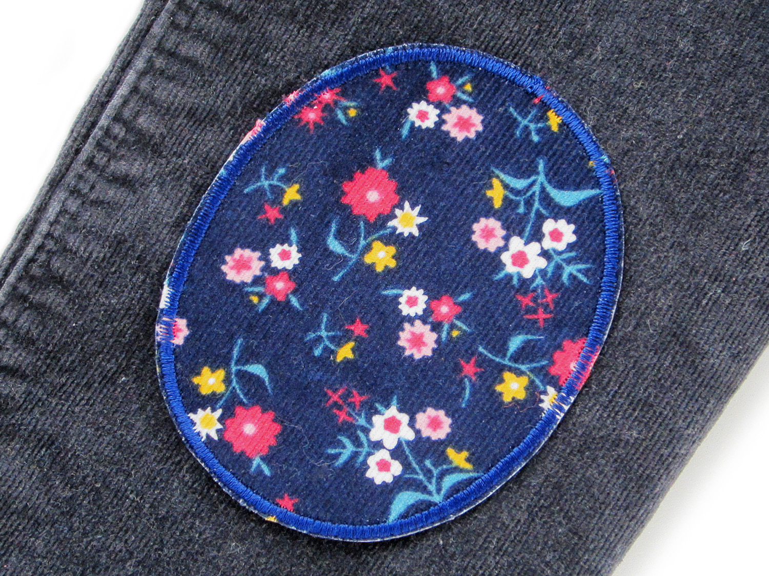 2 Knieflicken Blümchen Cord dunkelblau, 8 x 10 cm – Bild 2