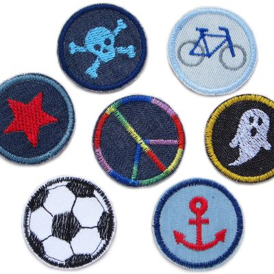 Set 7 Mini Patches mit verschiedenen Motiven (Totenkopf, Fahrrad, Anker, Gespenst, Fußball, Stern & Peace-Symbol), kleine Aufnäher zum aufbügeln, Durchmesser jeweils 4 cm, handmade in Berlin