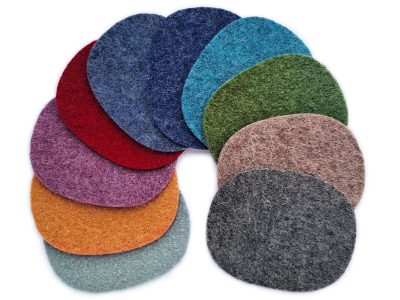 Ovale Wollwalk-Flicken zum Aufbügeln in 10 Farben: Mintgrau Ocker Rot Beere Mittelblau Dunkelblau Petrol Grün Braun Dunkelgrau, jeweils 8 x 10 cm, Wollwalk-Knieflicken handmade Berlin